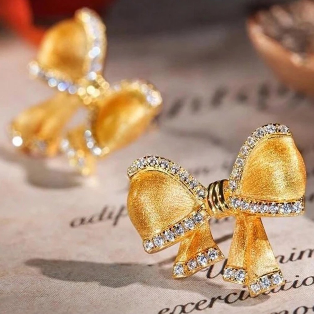 🌹Sale, 2 for $50 on all gold plated🌹 18k gold plated Elegant Gold Bow Earrings - Picture 2 of 6